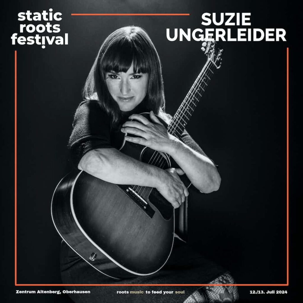 Suzie Ungerleider with guitar